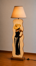 The Sunhat Lady wooden lamp with shade